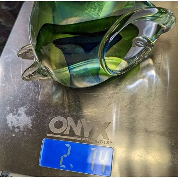 Art Glass Blue and Green Cat Figurine Curling Tail Paperweight - Picture 12 of 12